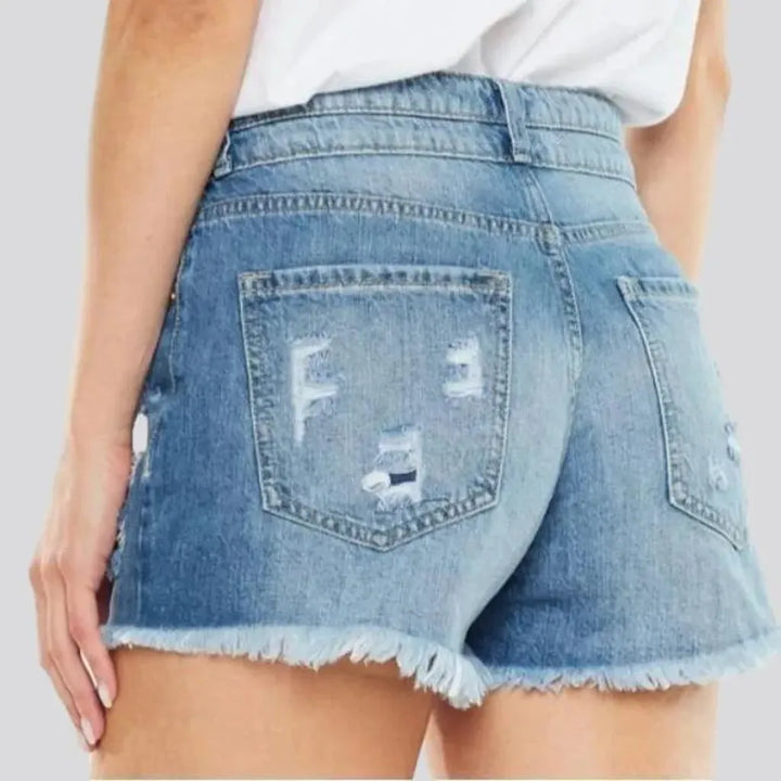 Grunge raw-hem women's jean shorts