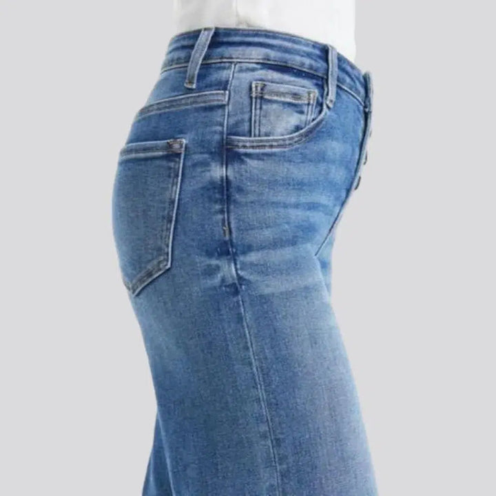 Highly-stretchy medium-wash jeans