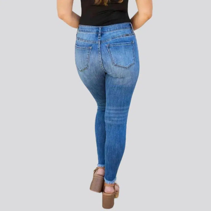 Casual women's raw-hem jeans