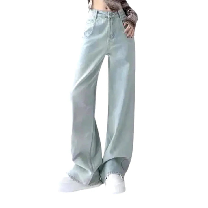 Baggy 90s jeans
 for women