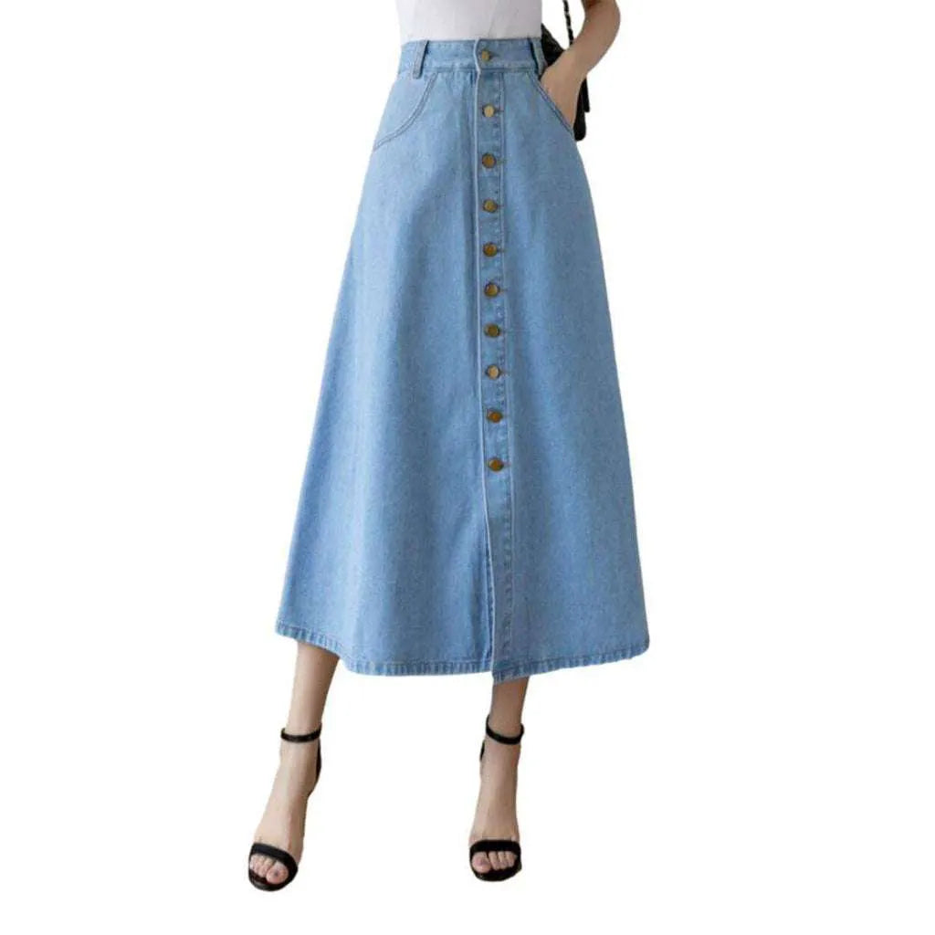 Buttons-down flare denim skirt