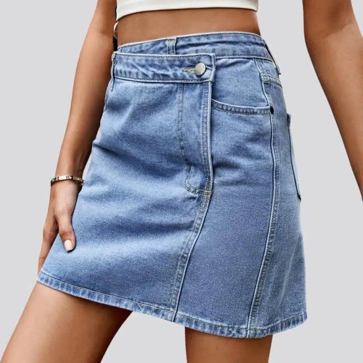 Mini jean shorts
 for women