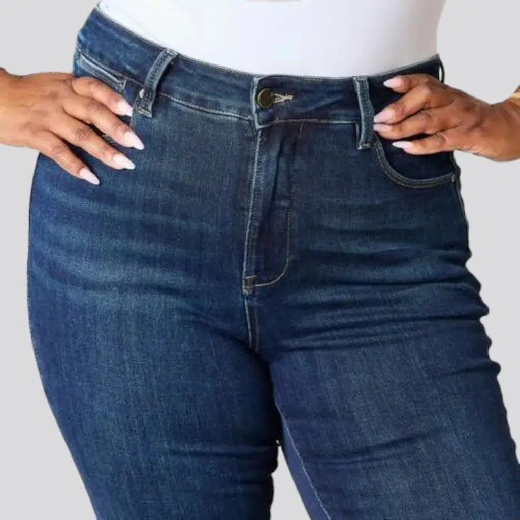 Slim plus-size jeans
 for ladies