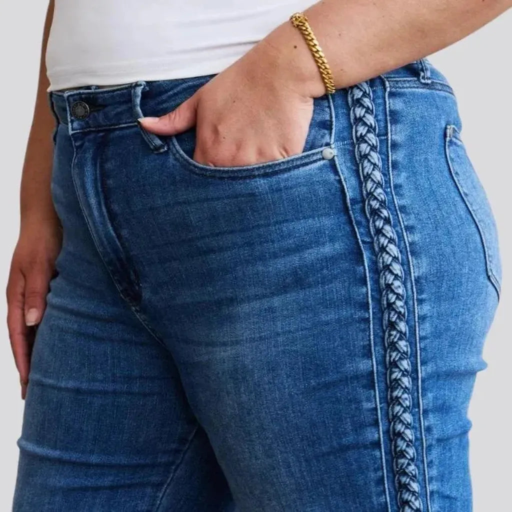 Cutoff-bottoms women's street jeans
