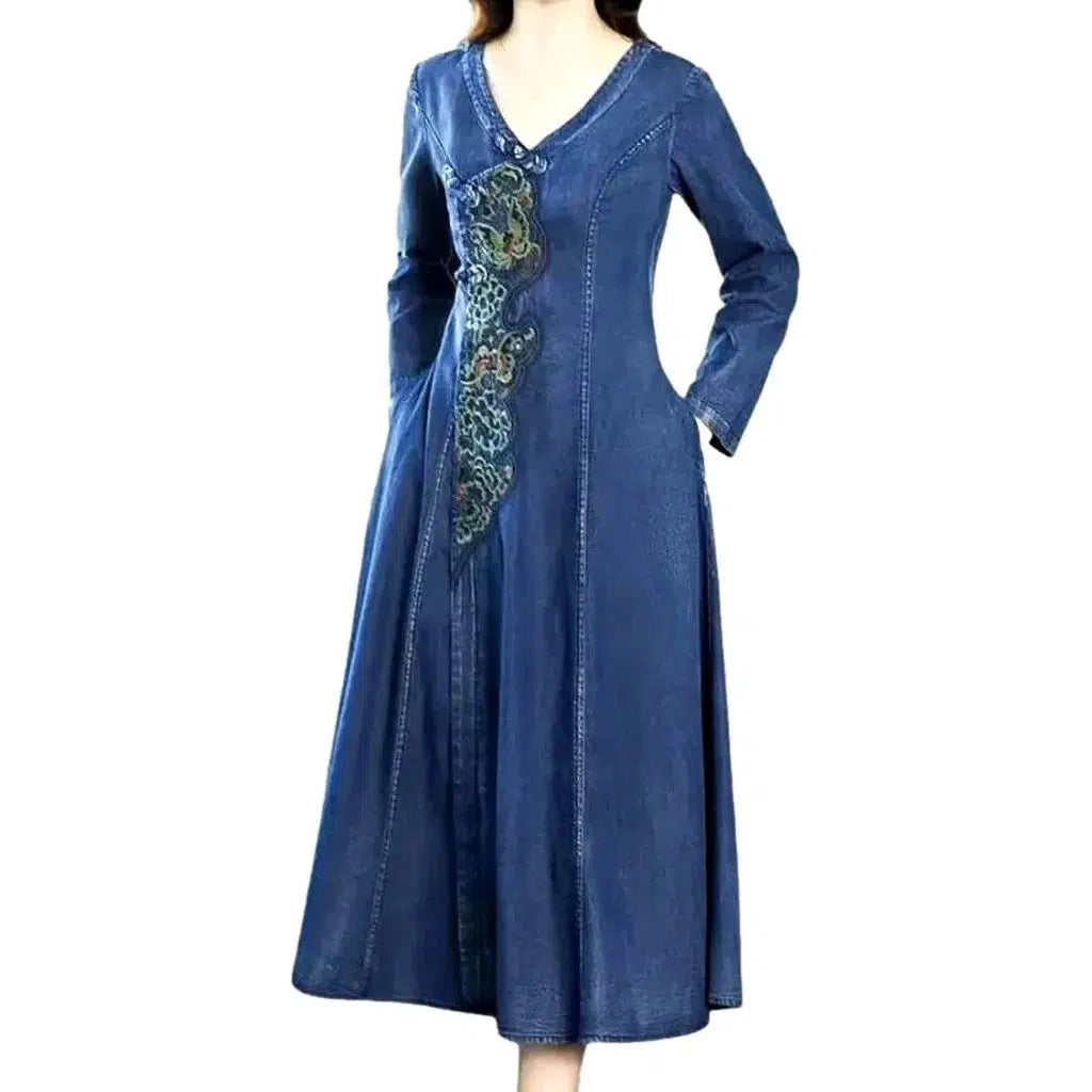 Chinese-style v-neck jean dress
 for ladies
