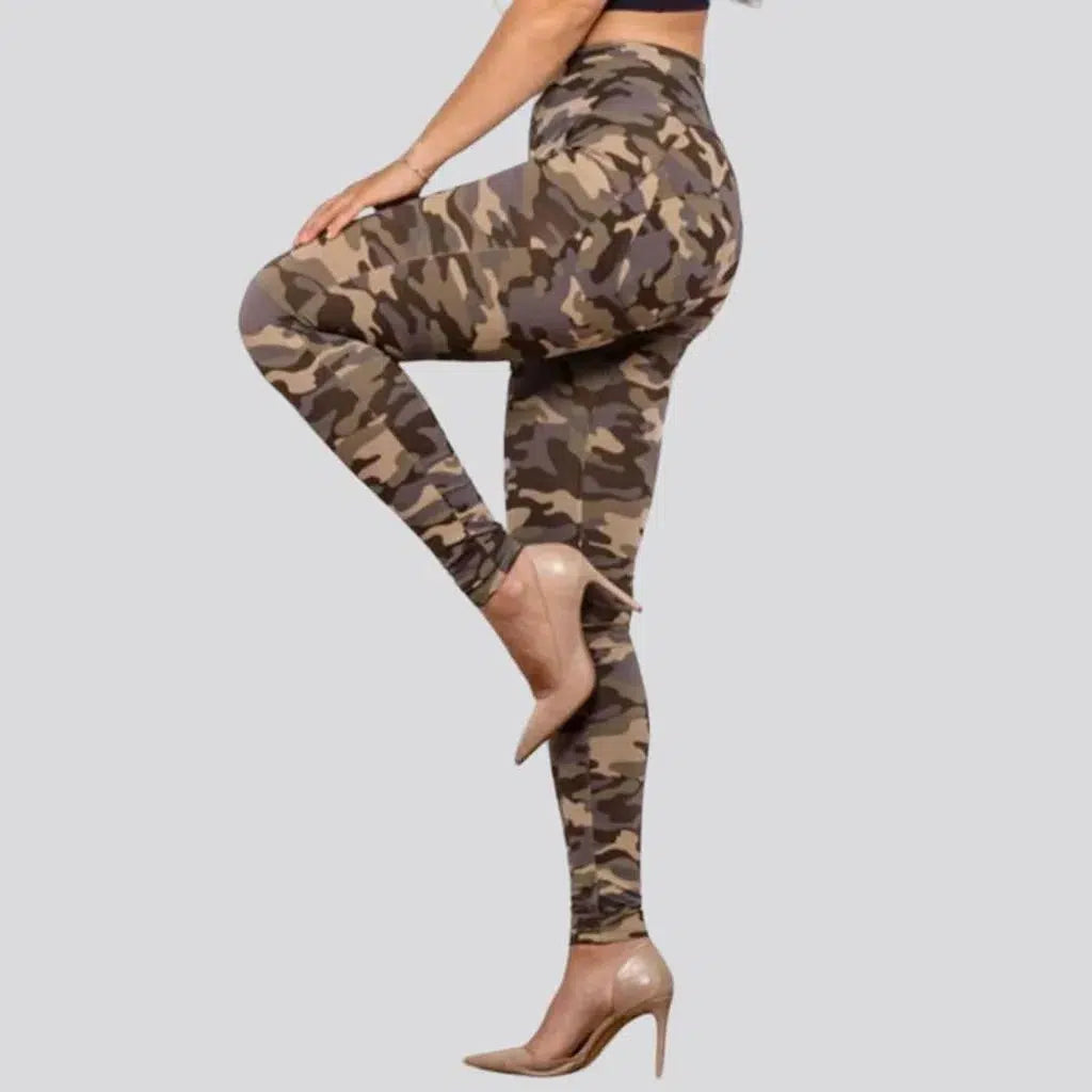 Skinny women's camouflage jeans