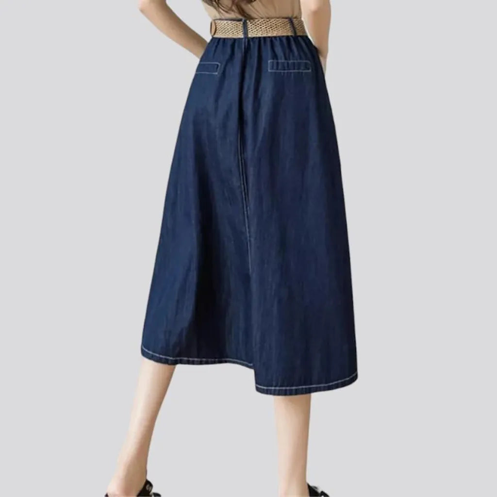 Dark-wash women's jeans skirt