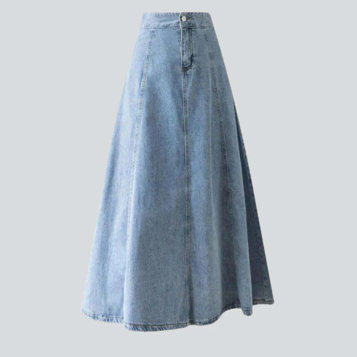 Light wash elegant denim skirt