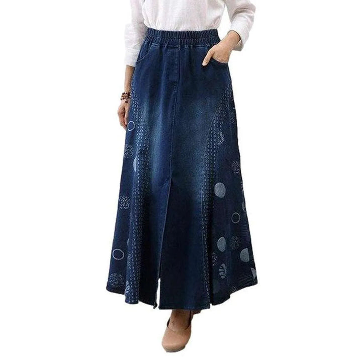 Embroidered flare skirt with pockets