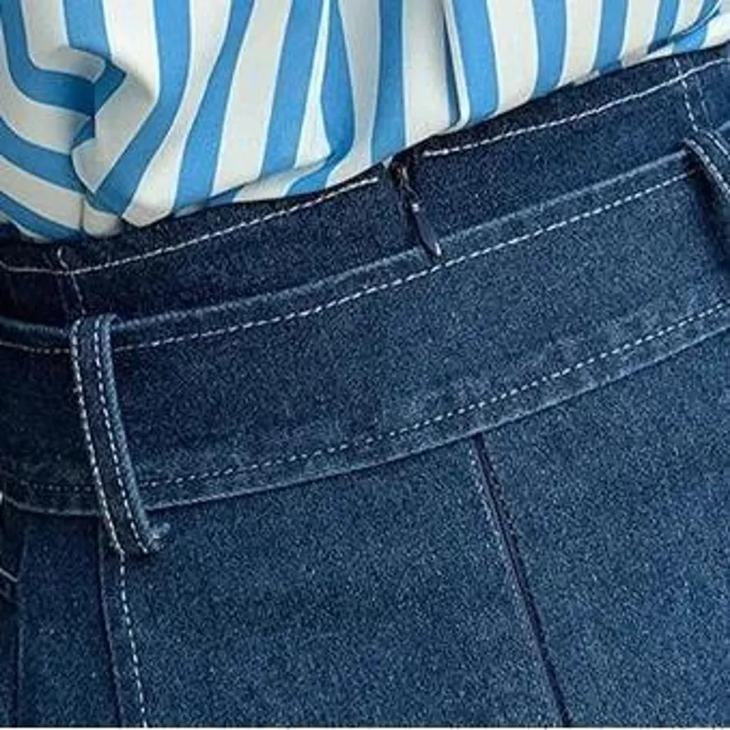 90s medium-wash women's jeans skirt