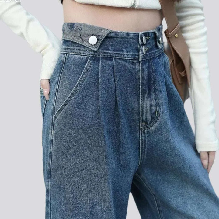 Baggy high-waist jeans
 for women