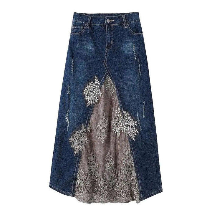Jeans skirt decorated with lace