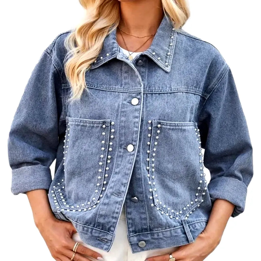 Light-wash vintage jean jacket
 for women