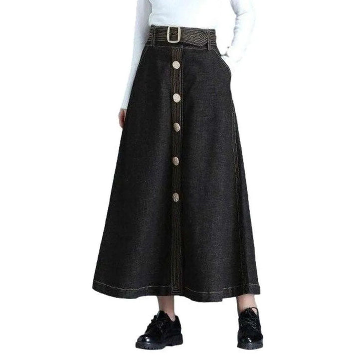 Long skirt with big buttons