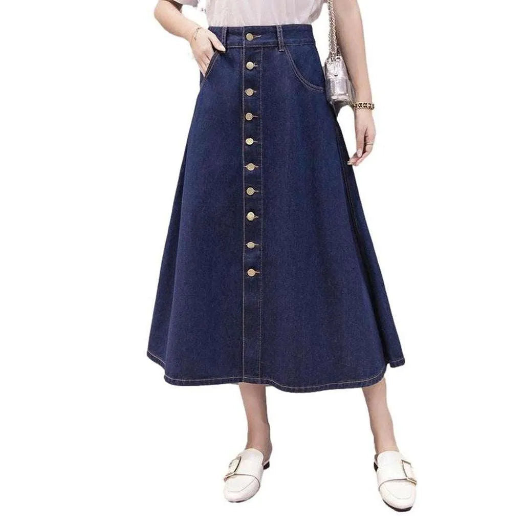 Long women's skirt with buttons