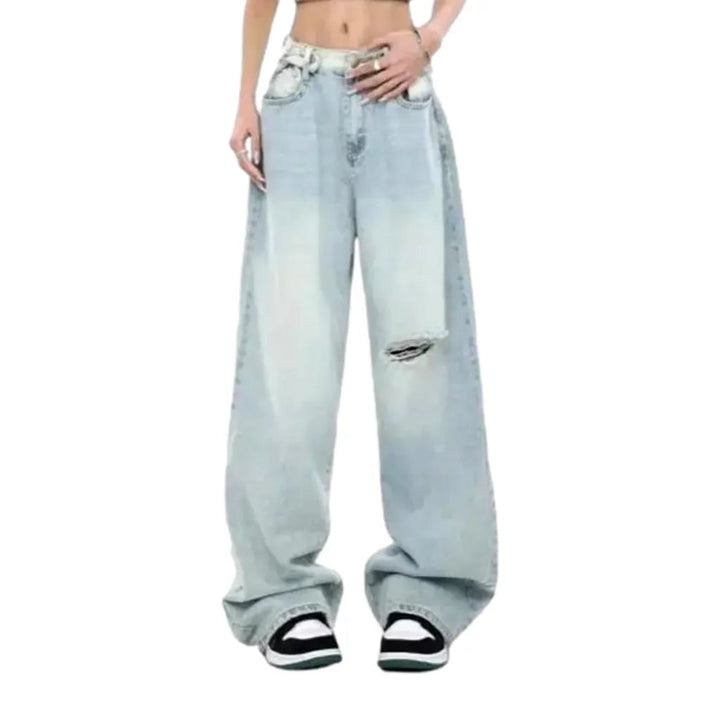 Sanded women's mid-waist jeans