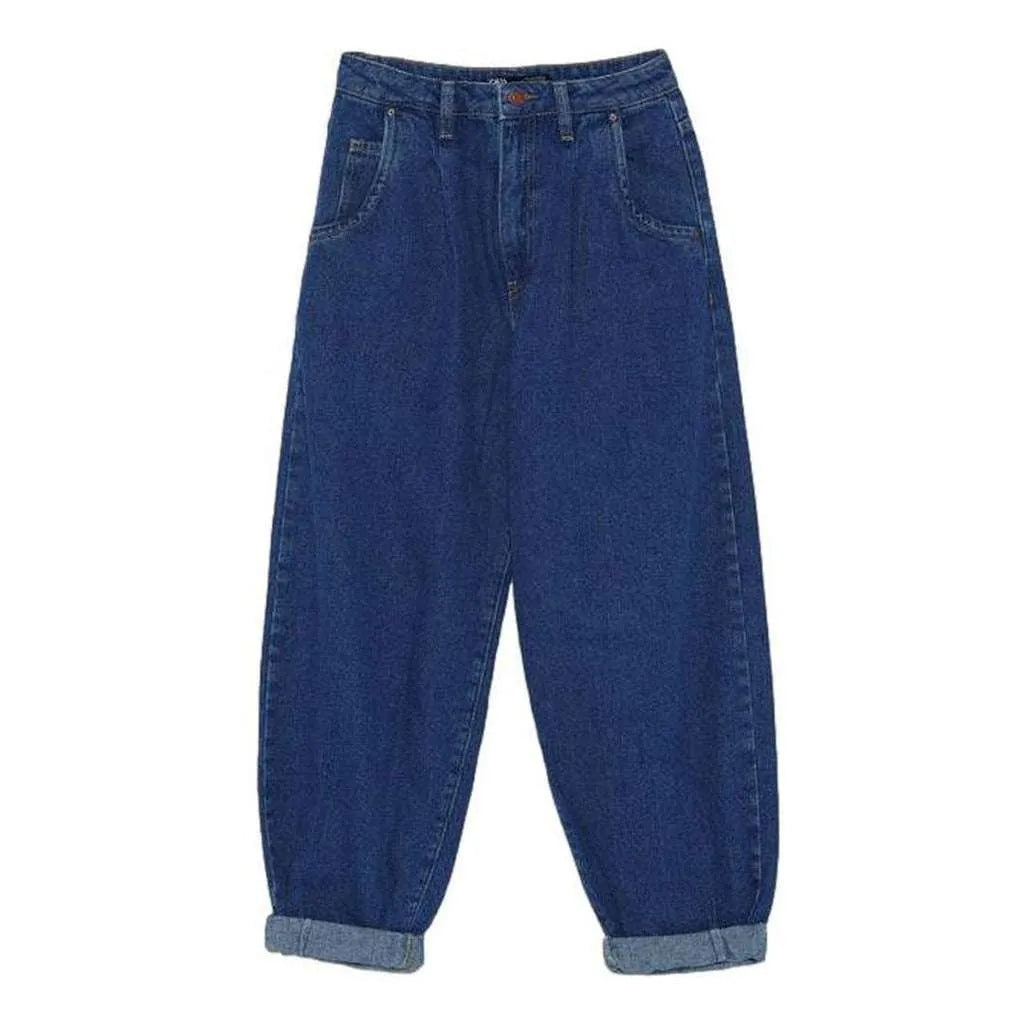 Short women's baggy denim pants