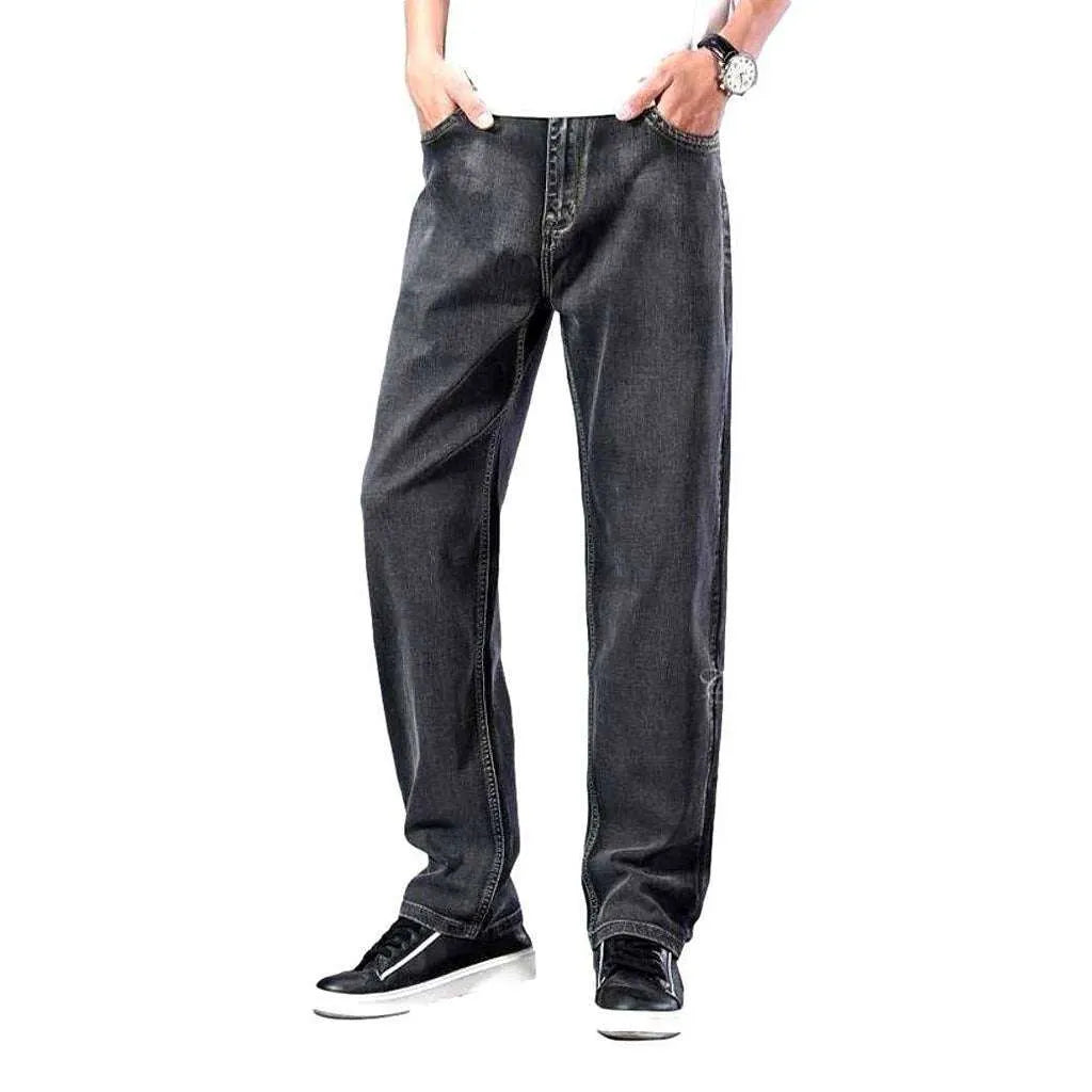 Straight-fit casual jeans for men