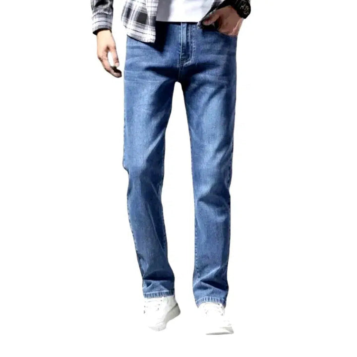 Stretchy men's tapered jeans