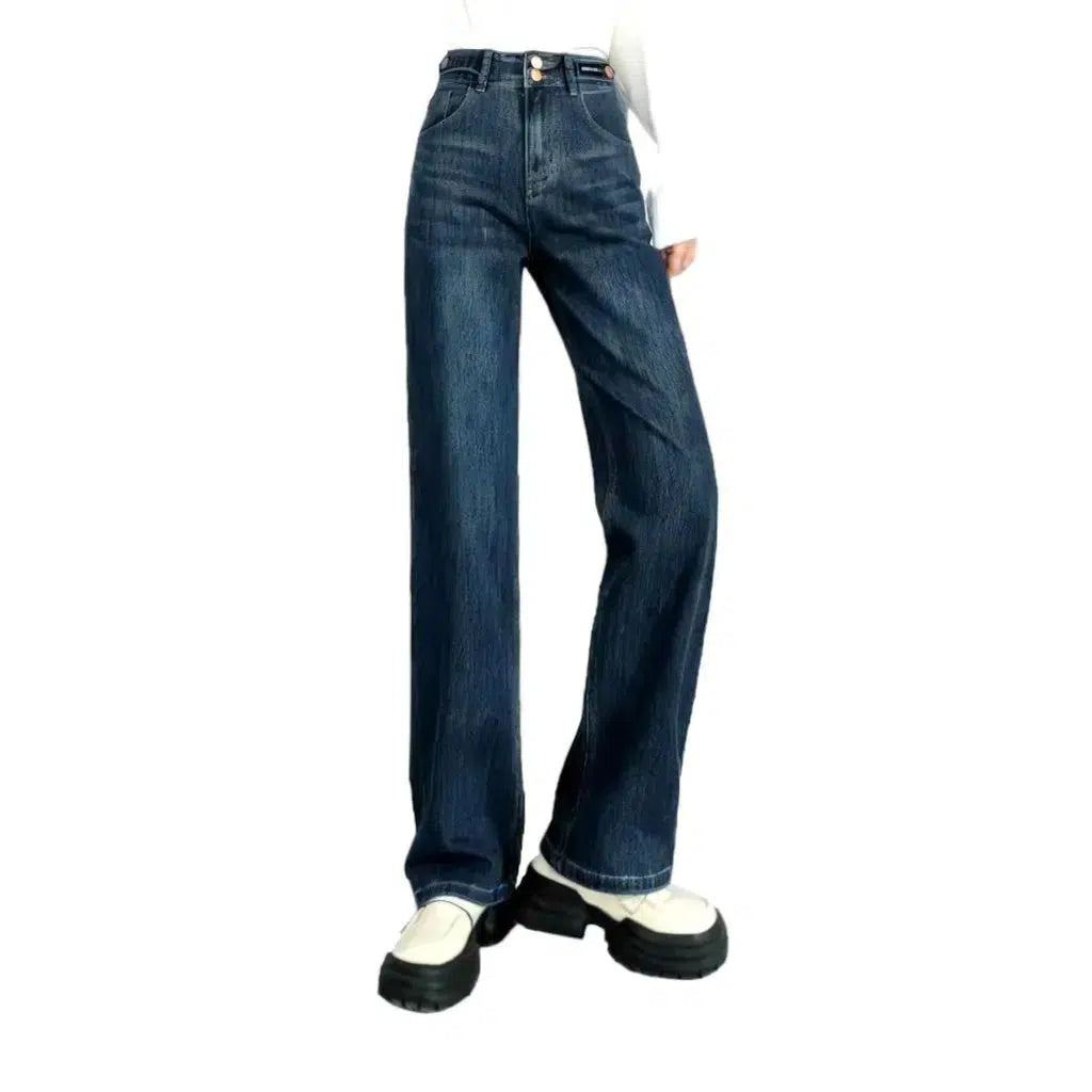 Whiskered high-waist jeans
 for ladies