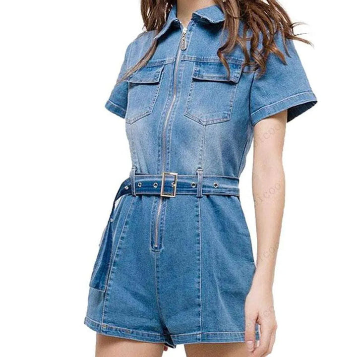 Women's overall shorts with zipper
